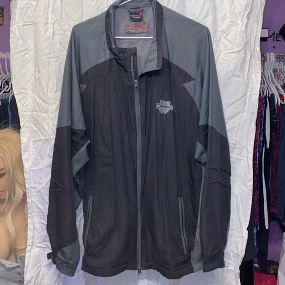 Light used Men’s Employee Wurth jacket collectors item size Xl light weight grey